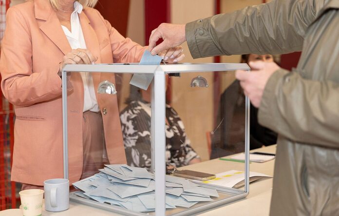 Législatives 2024 : Vers une majorité RN à l’Assemblée ?