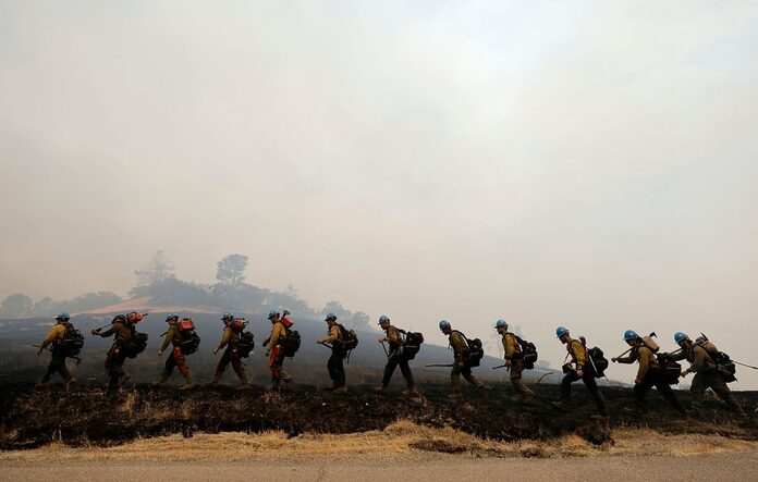 Vague de Chaleur et Incendies Ravagent la Californie