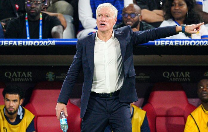 Didier Deschamps doit-il rester sélectionneur des Bleus ?