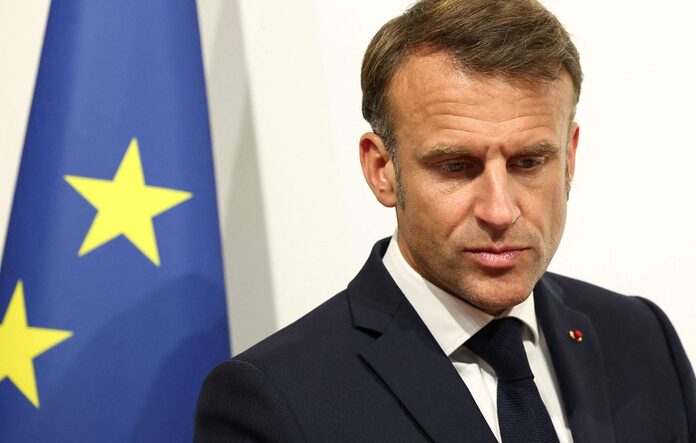 Vers la fin de la Ve République sous Macron?