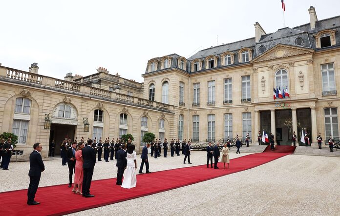 Macron reçoit 85 chefs d’État à l’Élysée