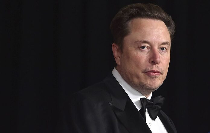 Elon Musk sous le feu des critiques pour une vidéo truquée