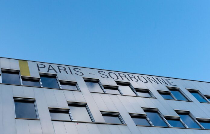 Escroqueries à Paris-Sorbonne : Les étudiants en danger ?