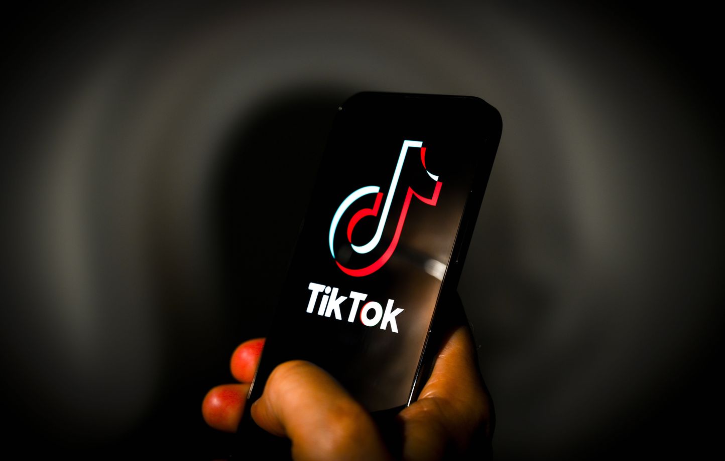 Elle vole 1,2 million à son employeur pour percer sur TikTok