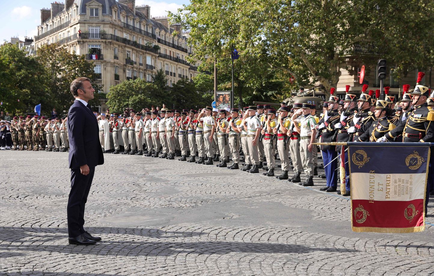 Macron : Être Français, c’est être ensemble