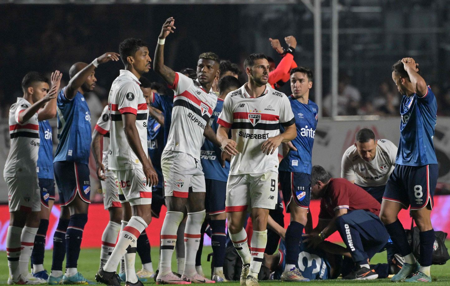 Décès du footballeur Juan Izquierdo après une crise cardiaque