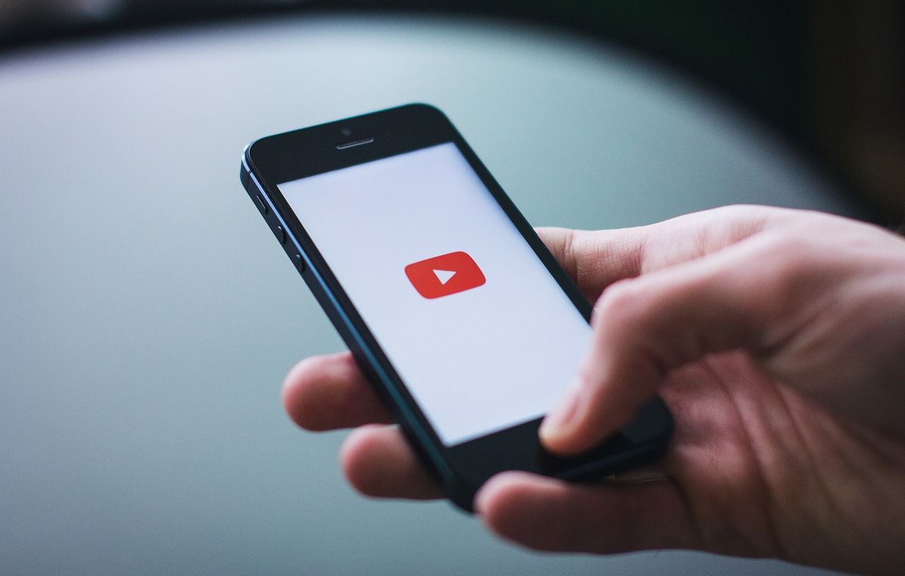 YouTube protège les jeunes des vidéos dangereuses