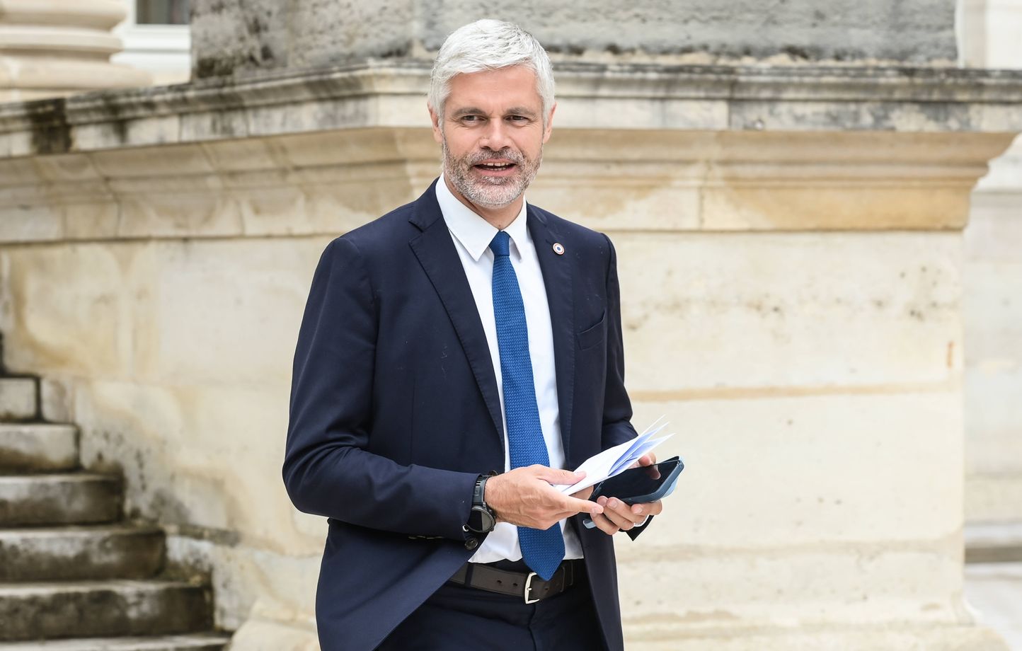 Gouvernement Barnier : Droite et gauche dans la balance