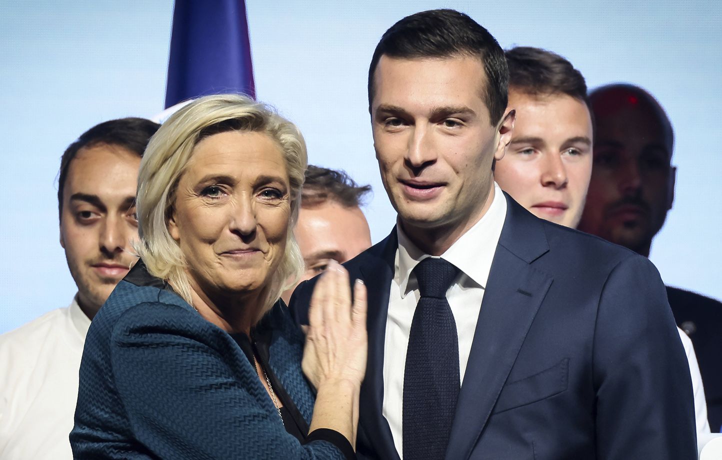 Marine Le Pen demande une nouvelle dissolution en 2024