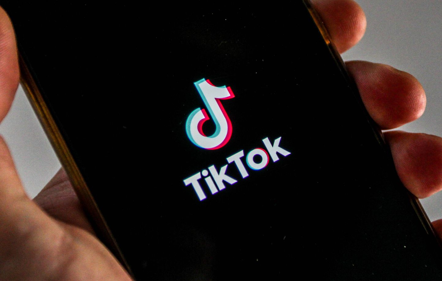 Jamie Dimon: Stop à TikTok et Facebook pour les jeunes