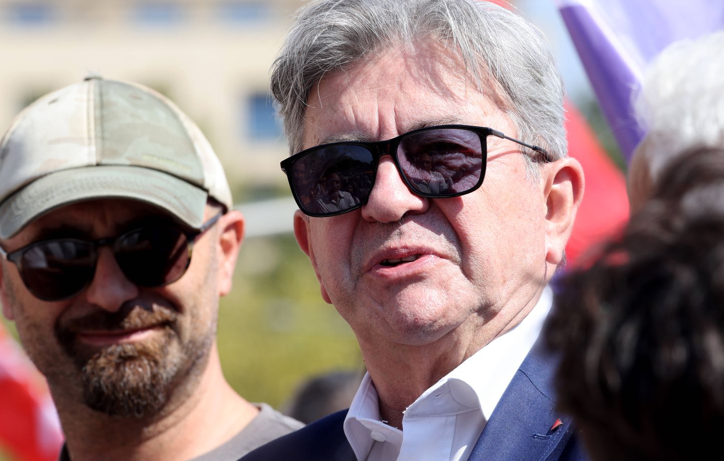 Mélenchon interrogé par la police pour injure