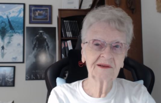 Shirley Curry, 88 ans, arrête les jeux vidéo sur YouTube