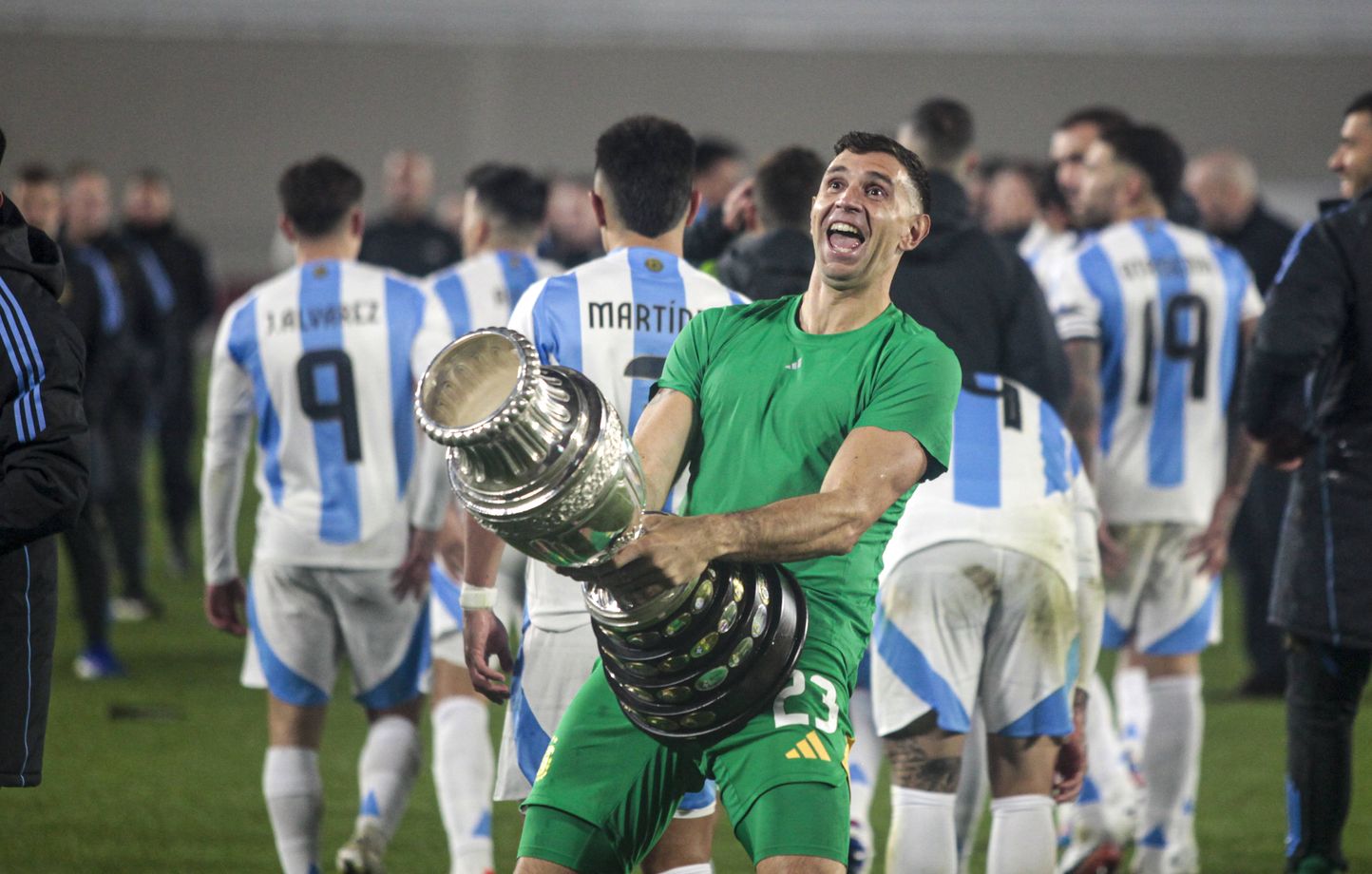 Emiliano Martinez suspendu deux matchs par la FIFA