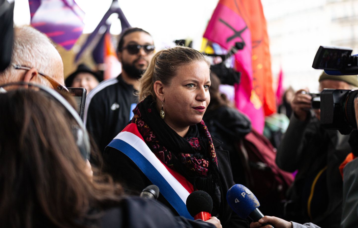 LFI en colère après l’hommage à Philippine