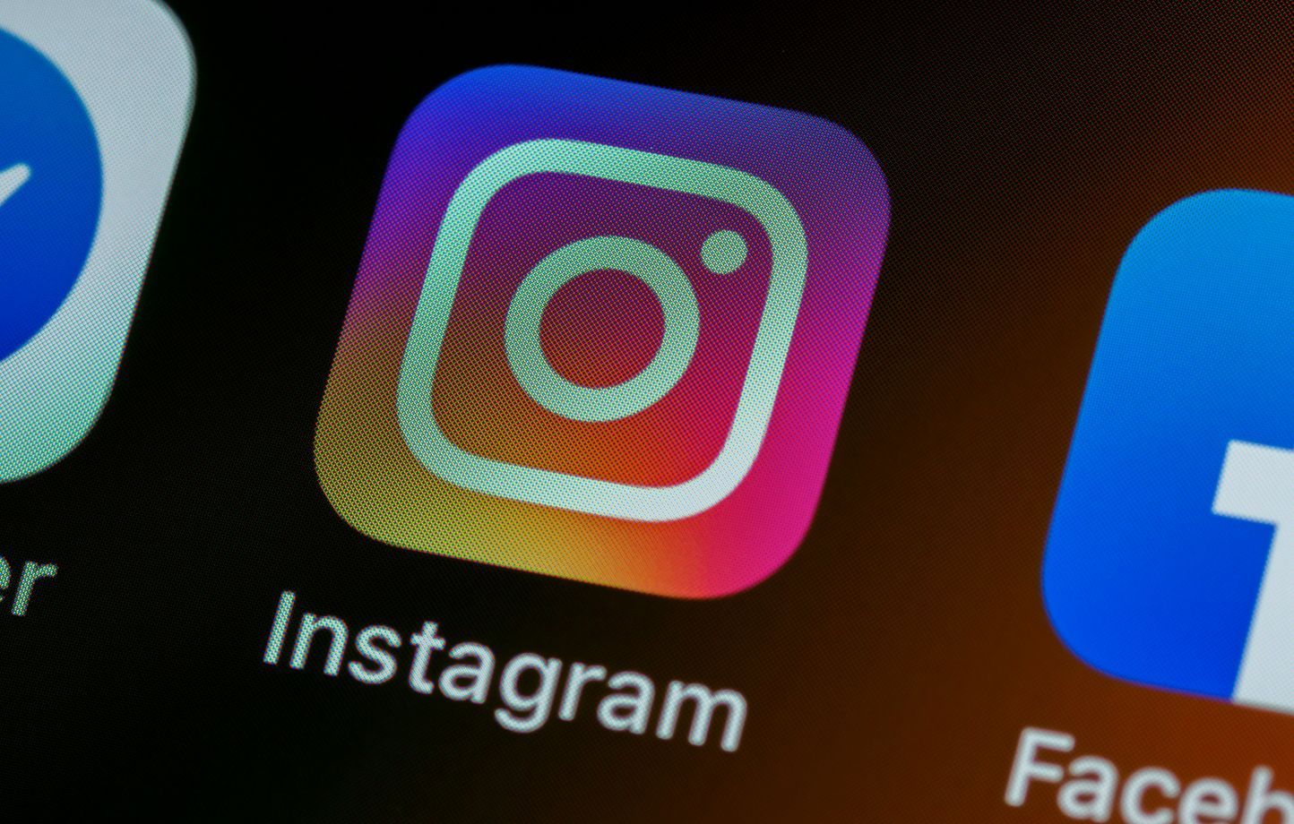 Instagram : Quand l’algorithme défend les biais sexistes