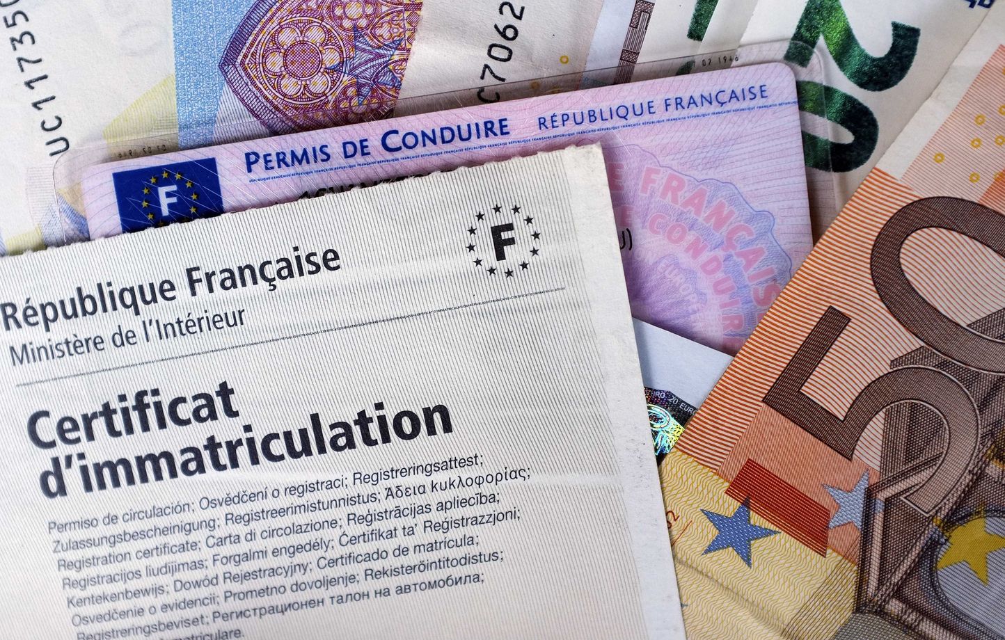 Hausse des cartes grises : pourquoi les tarifs s’envolent ?