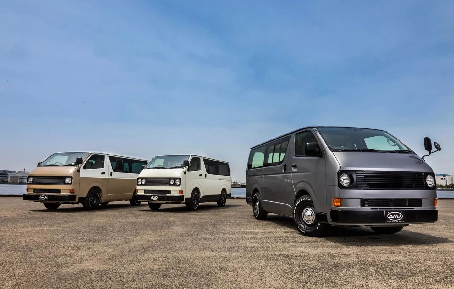 Le Toyota HiAce devient un VW T3 grâce à AMJ