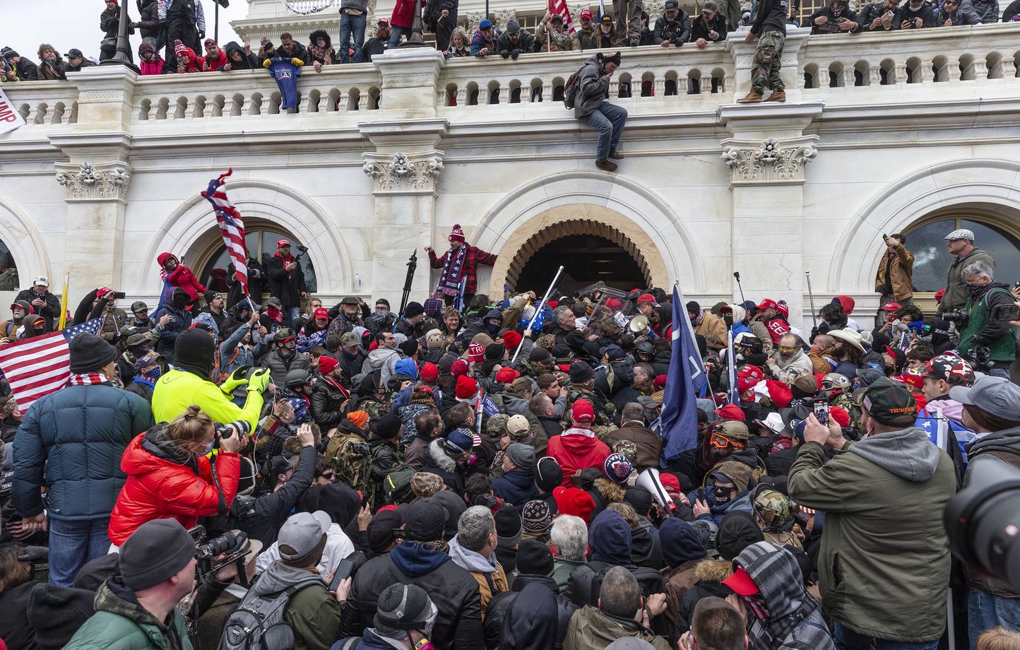 Un gracié de l’assaut du Capitole tué par la police