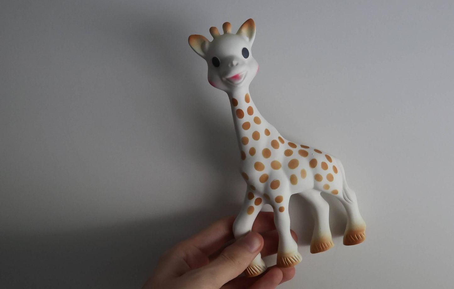 6a1d20abf09eb.jpg Sophie la Girafe : perquisition sur le made in France