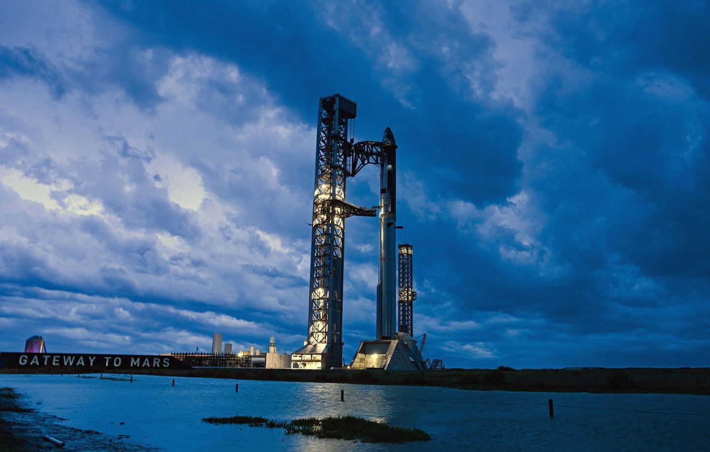 SpaceX reporte le lancement clé de Starship à vendredi
