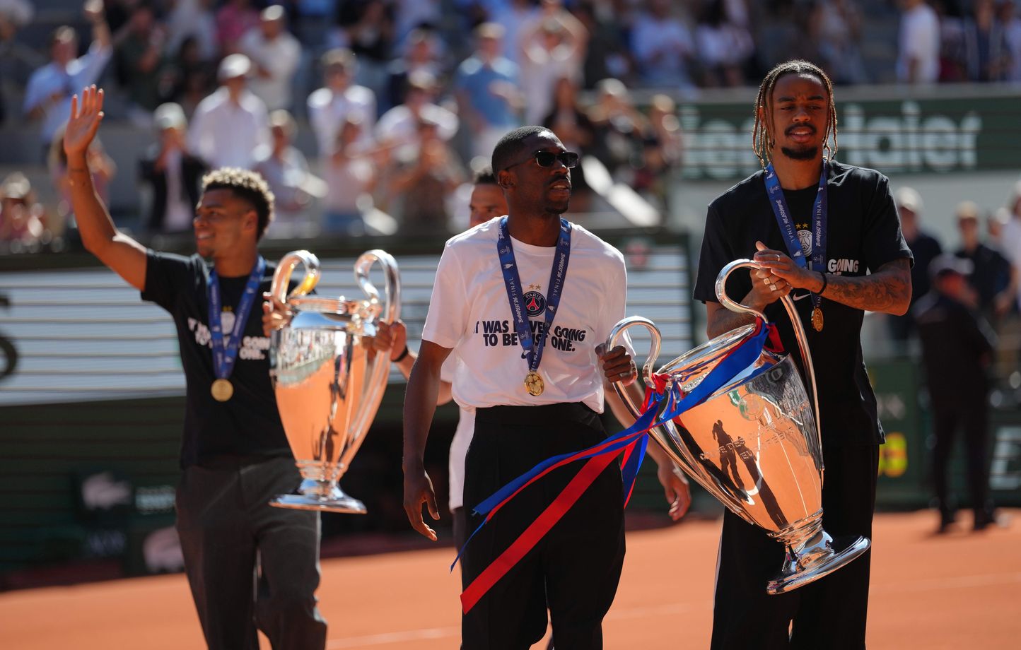 Dembélé et le PSG enflamment Roland-Garros avec deux C1