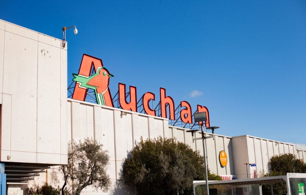 Auchan cède 72 magasins à Intermarché, 17 en suspens