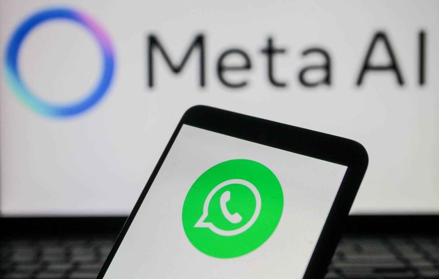 WhatsApp et IA : vos conversations sont-elles espionnées ?