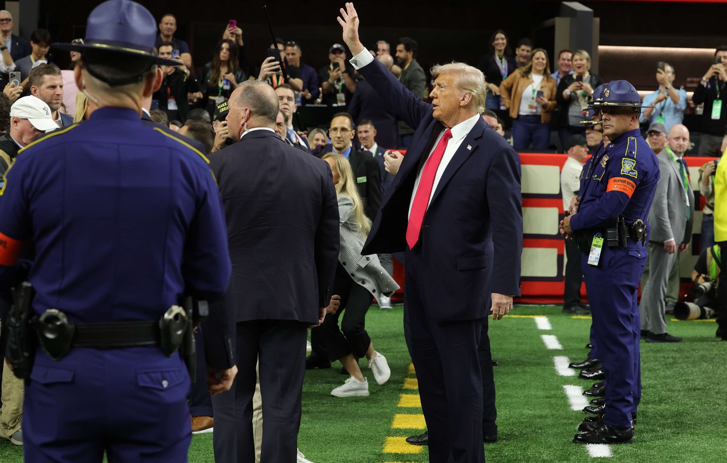 Super Bowl 2025 : Trump et Taylor Swift au cœur de l’événement