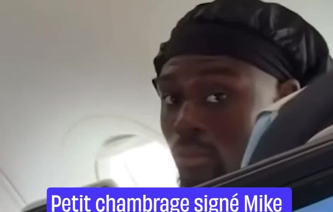Mike Maignan chambre ses coéquipiers en bonnet satin