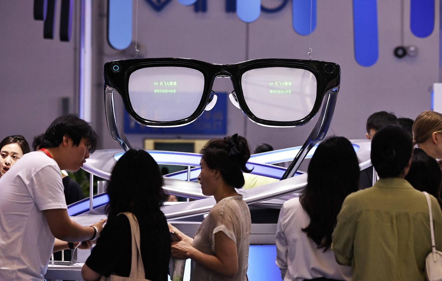 6a31aade00009.jpg Snap Specs : les lunettes AR à 2 195 $ arrivent en France