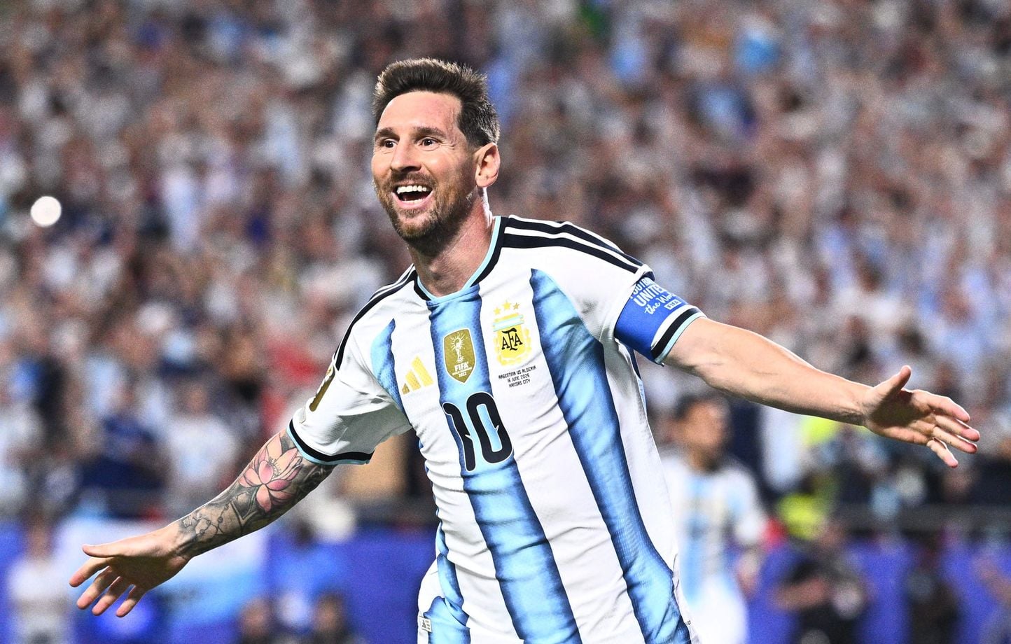 Messi terrasse l’Algérie avec un triplé historique