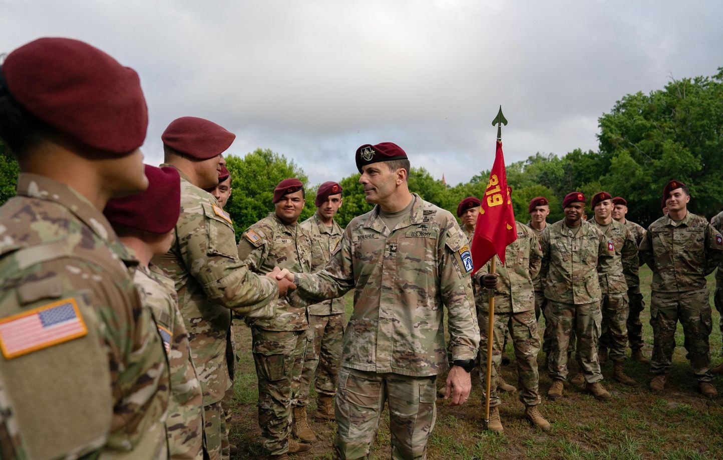 Dernier soldat d’Afghanistan, Donahue évincé par Trump