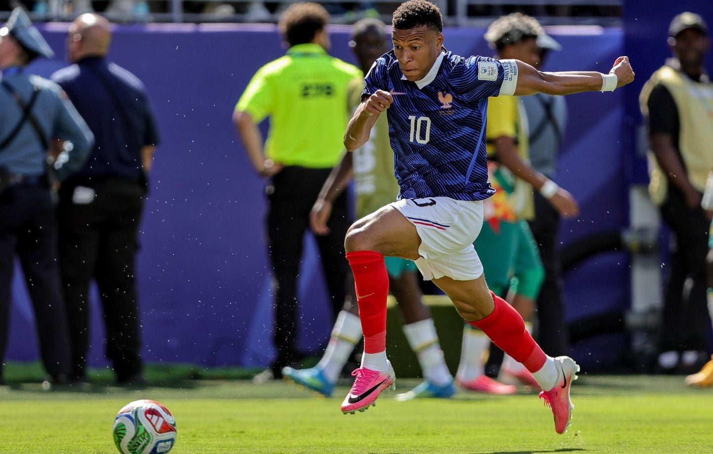 Ronaldo adoube Mbappé, son héritier naturel
