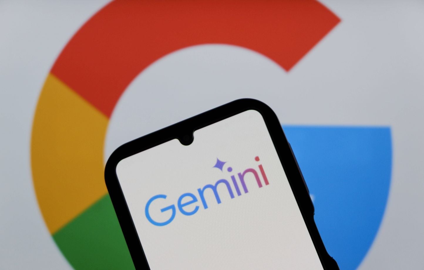 Résumés IA de Google en France : la presse en alerte