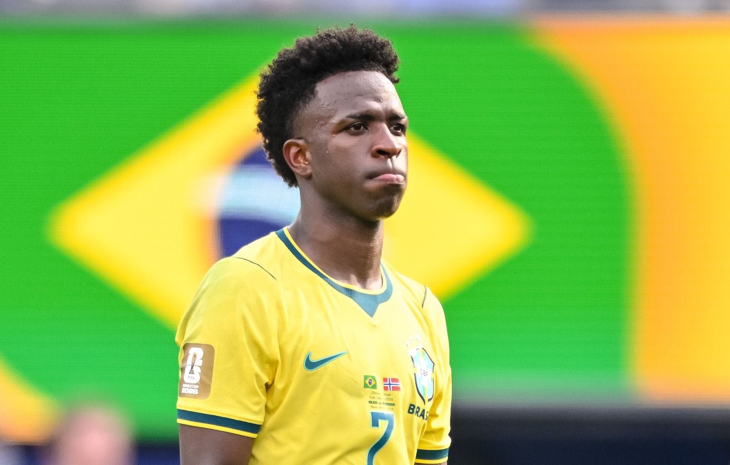 6a5f602a74f67.jpg Vinicius Jr. méconnaissable après sa chirurgie