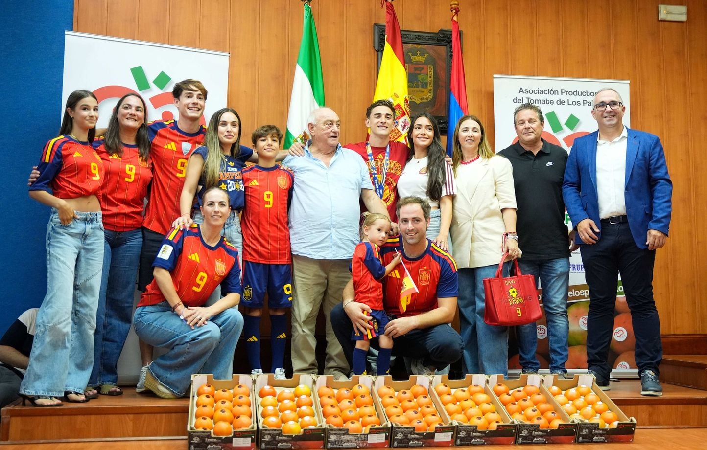 Pourquoi Fabián Ruiz et Gavi ont reçu 150 kg de tomates