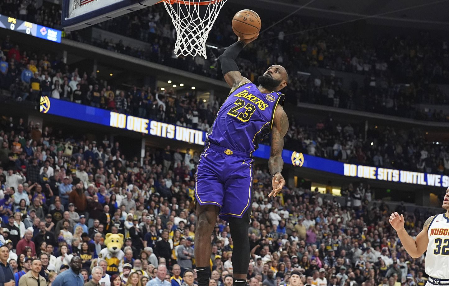 LeBron James marque l’histoire avec 50.000 points en NBA