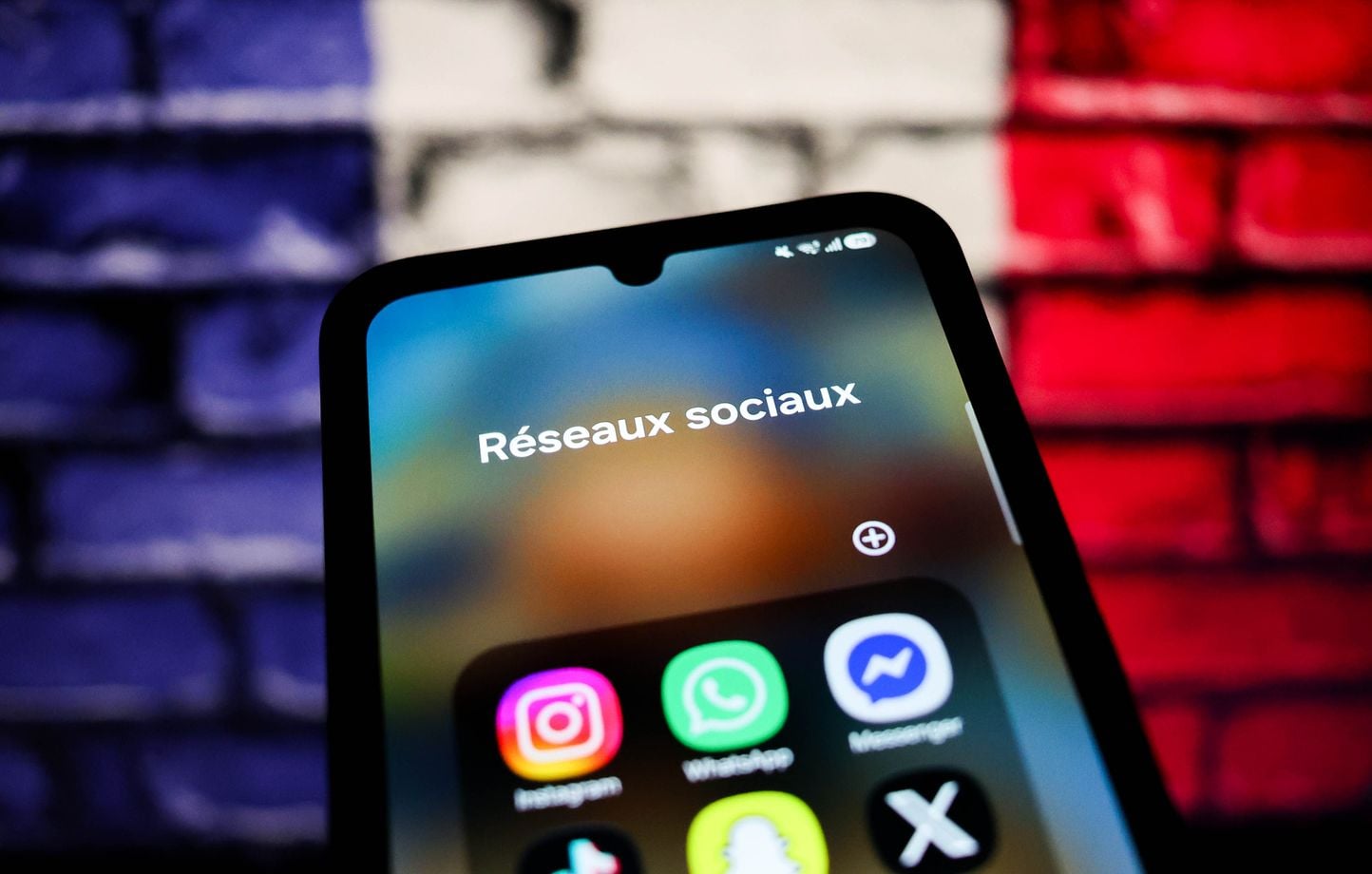 Réseaux sociaux : 2 préados sur 3 veulent l’interdiction