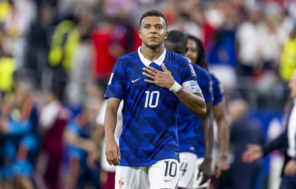 Mbappé achète une page de pub pour remercier la France