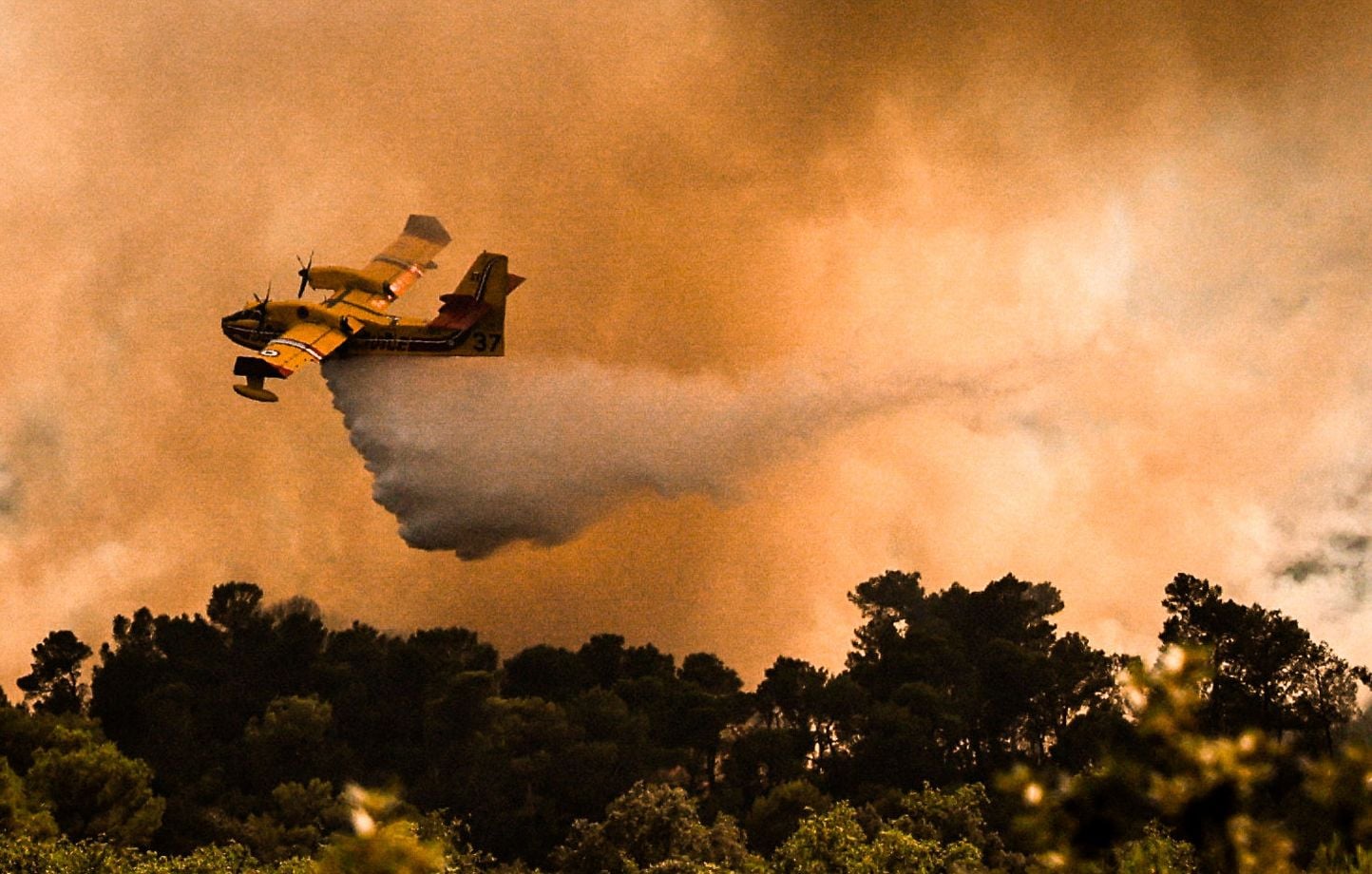 Incendie en Gironde : l’UE envoie 9 avions et 2 hélicoptères