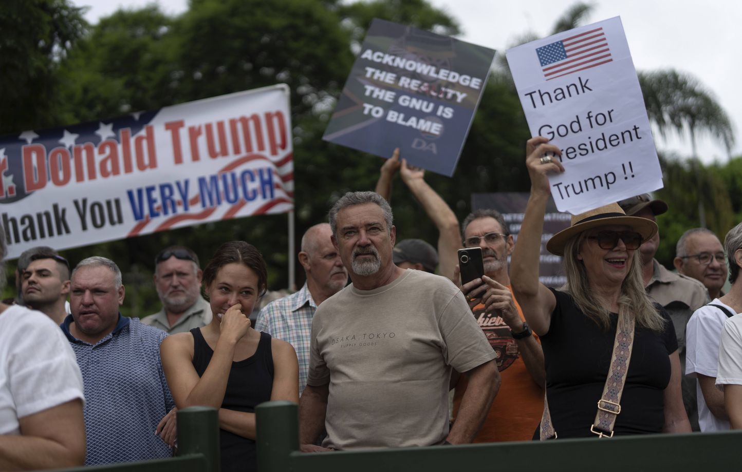 Trump propose un refuge aux fermiers sud-africains menacés