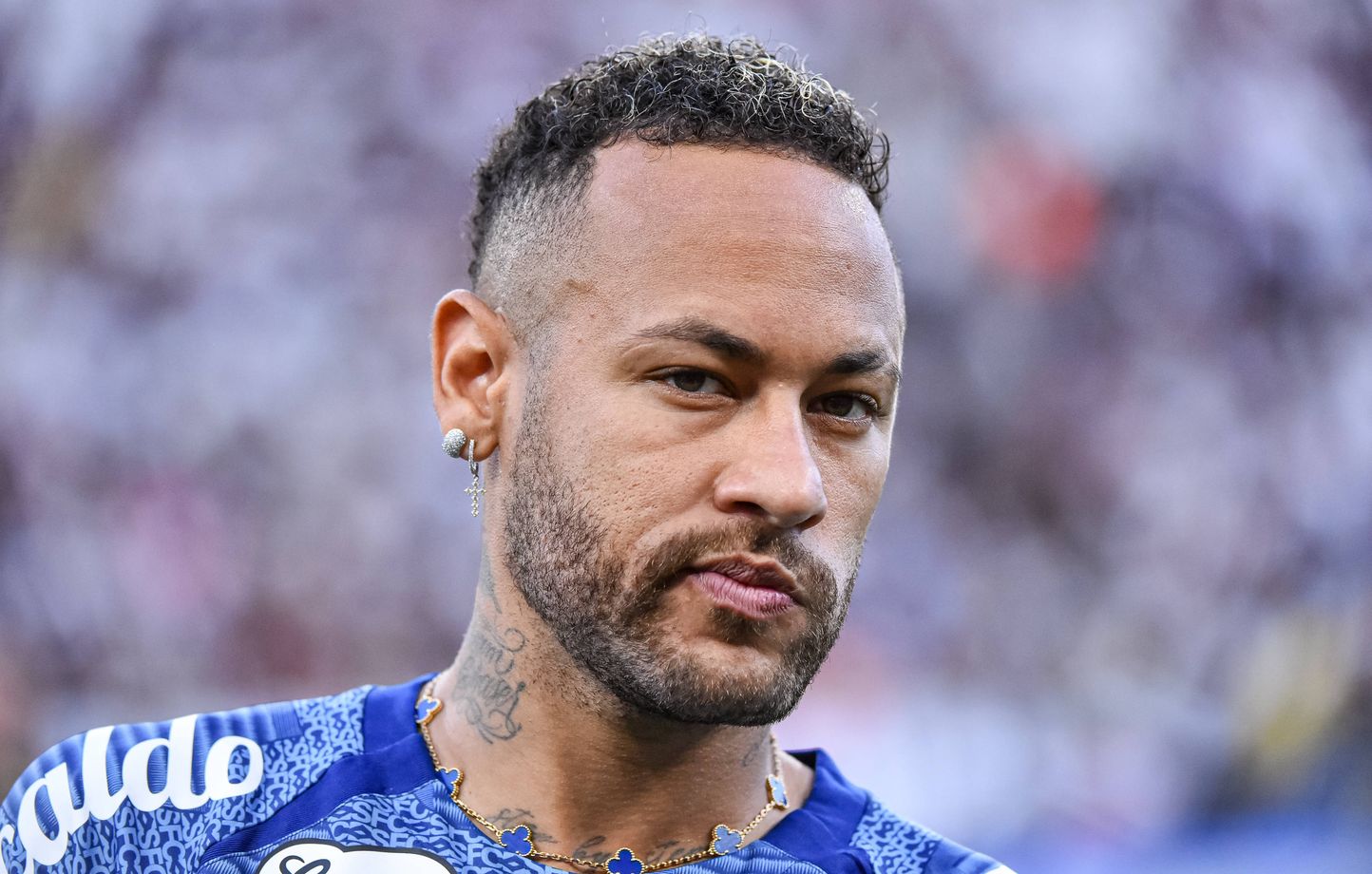 Neymar critiqué pour sa présence au carnaval de Rio