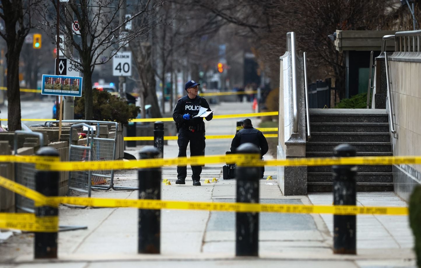 Tirs au consulat américain à Toronto : deux ados inculpés