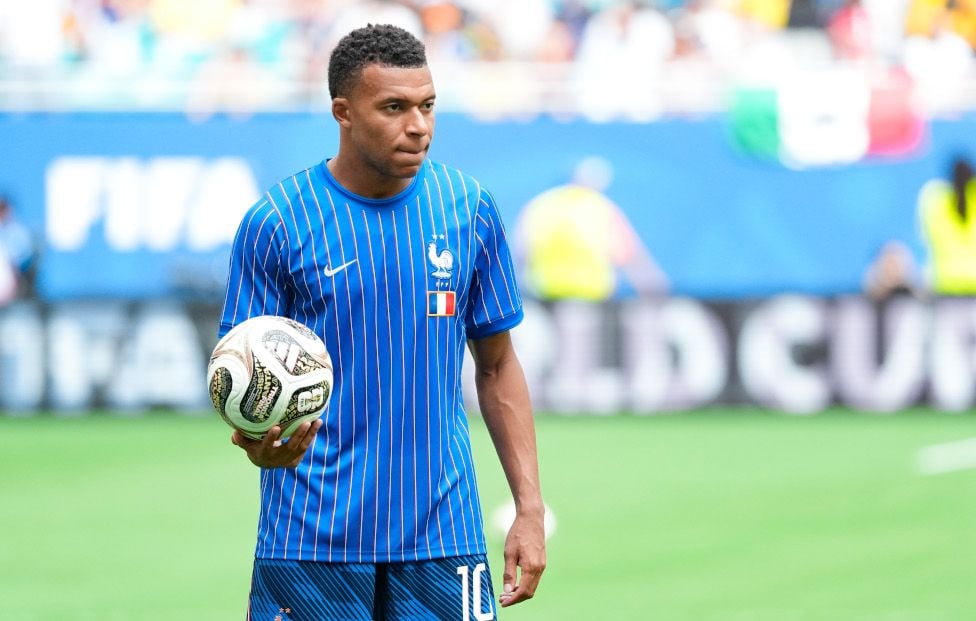Mbappé et Ester Expósito : l’indice Instagram qui affole