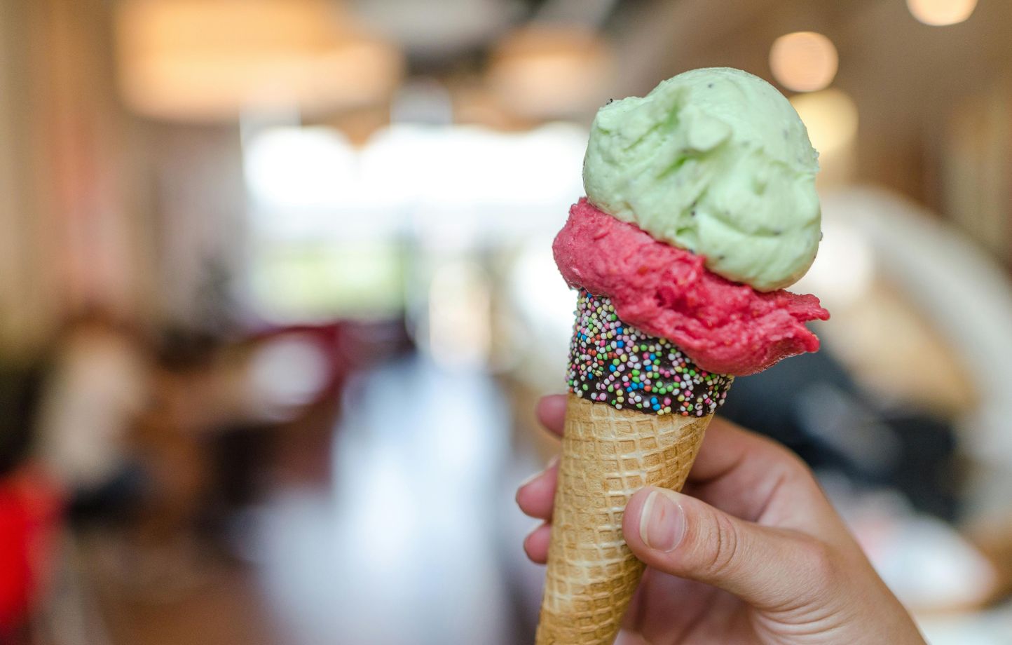 Un enfant appelle la police après que sa mère mange sa glace