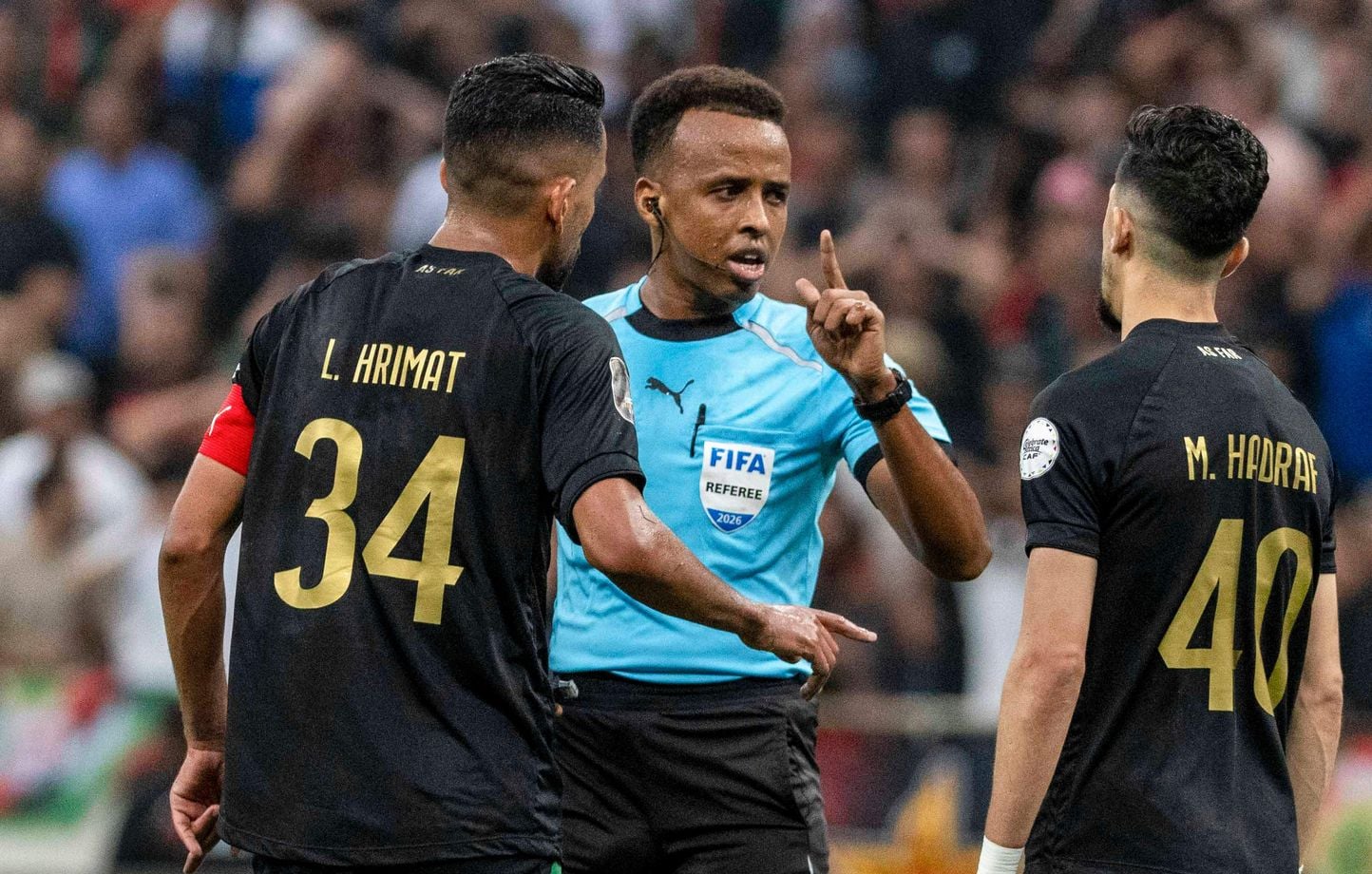Refoulé du Mondial, Omar Artan arbitre le PSG