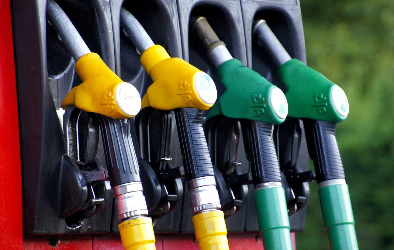 Essence à -20 % : ils dansent à la station-service