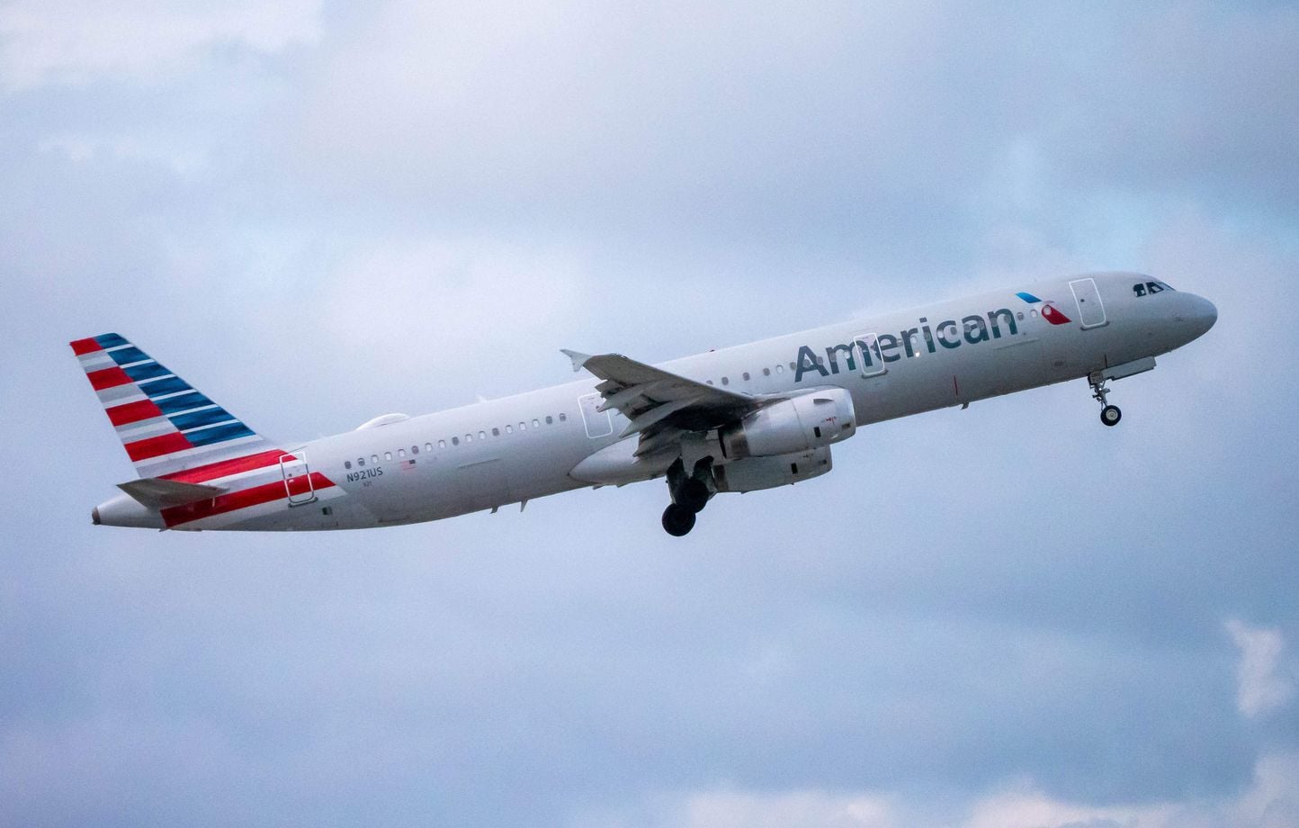 Deux avions au même indicatif frôlent le drame à Phoenix