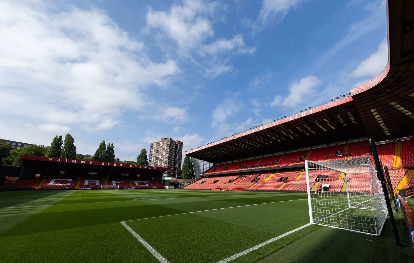 Londres : un homme retrouvé mort au stade de Charlton