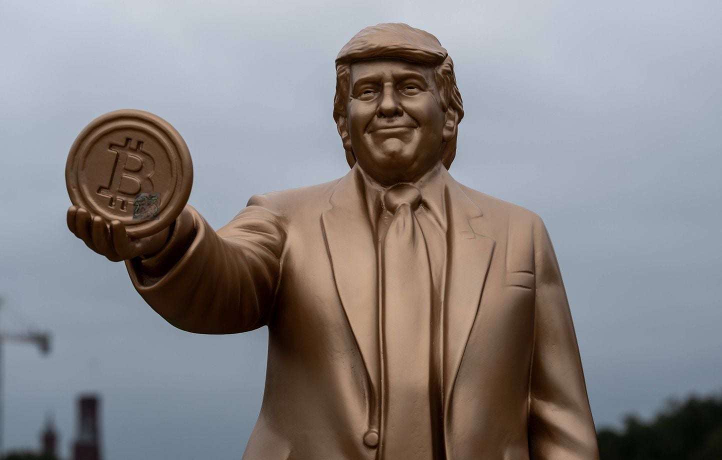 Bitcoin : pourquoi le cours flambe grâce à Trump